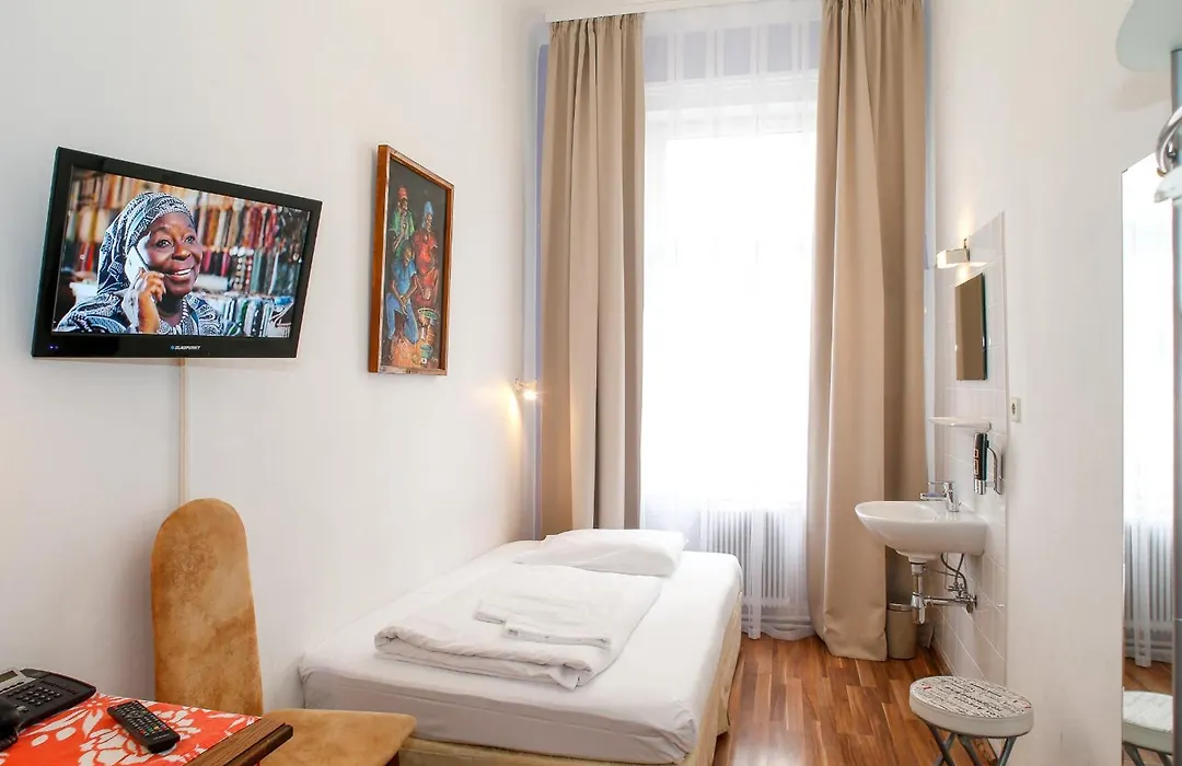 Timeout City Hotel, 5 Min To City Center, Self Check In-1
