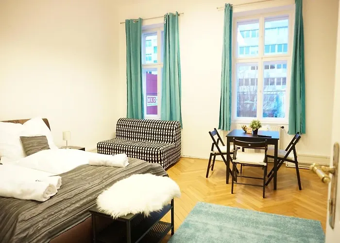 Ferienvermietung: Urban City Apartment - Contactless Check-In